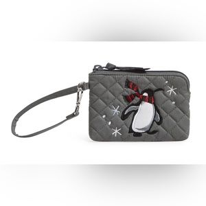 🩶 Vera Bradley 🩶 NWT 🩶 Clip & Zip Mini Pouch
Penguin Pair 🩶❤️🖤
